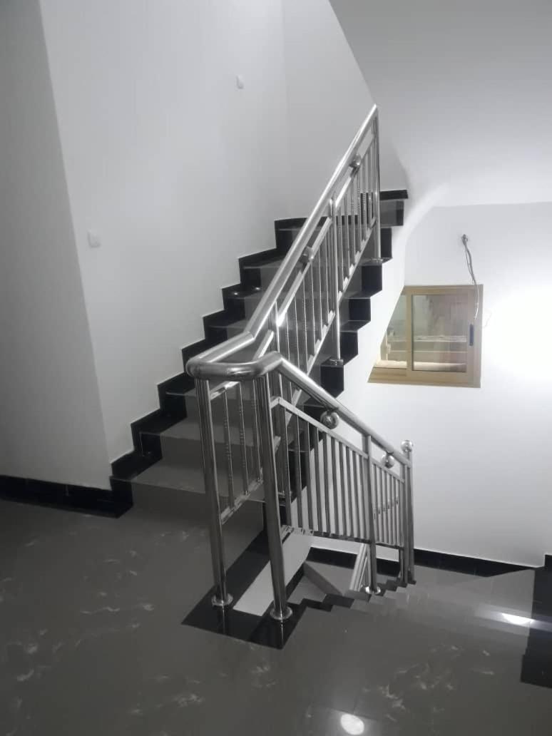 Hotel La Couronne Rw 야운데 외부 사진