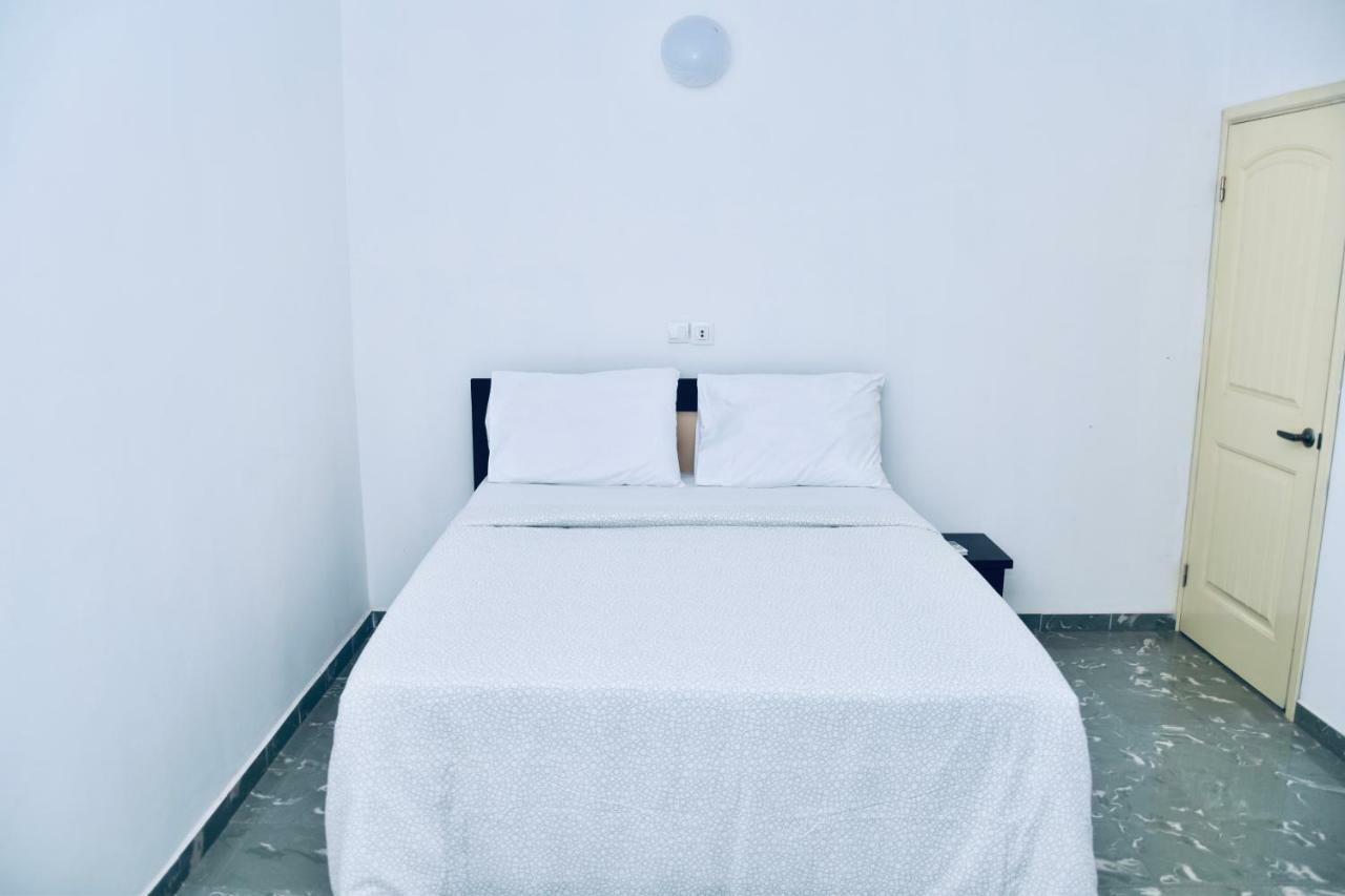 Hotel La Couronne Rw 야운데 외부 사진
