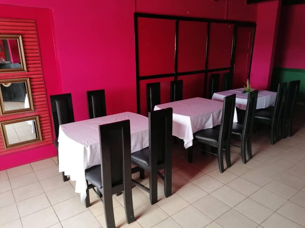 Hotel La Couronne Rw 야운데 외부 사진